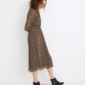 Madewell (Re)sourced Georgette Smocked-Neck Midi Dress